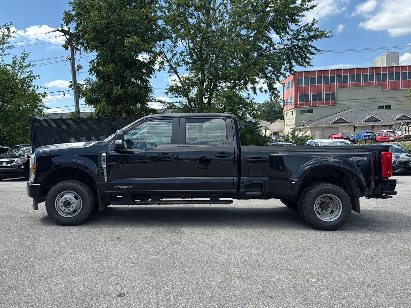 Used 2024 Ford F350 XL AWD/4WD image 6