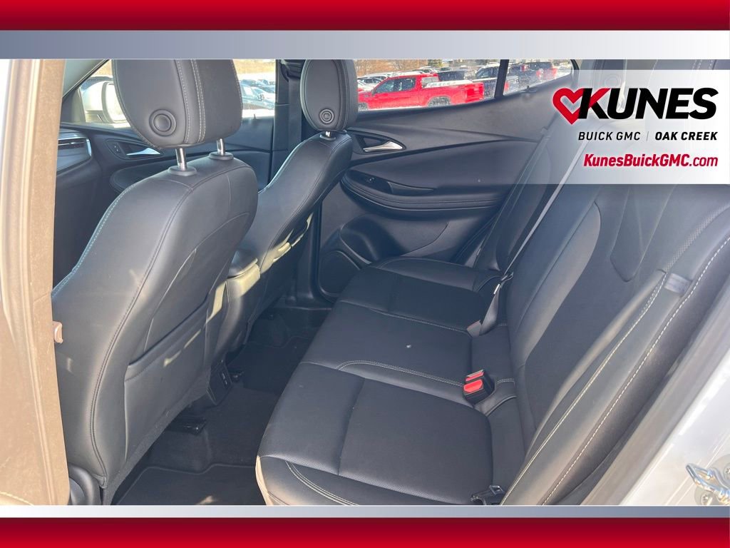 Used 2024 Buick Encore GX Sport Touring image 7