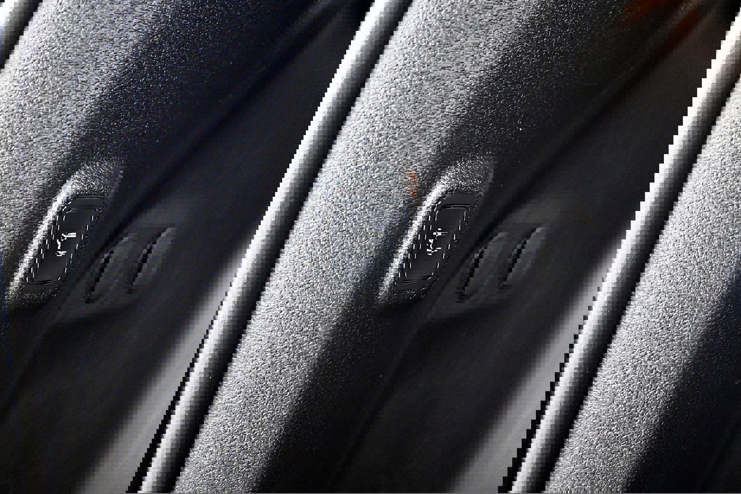 Used 2021 Jeep Cherokee Trailhawk w/ Trailer Tow Group image 32