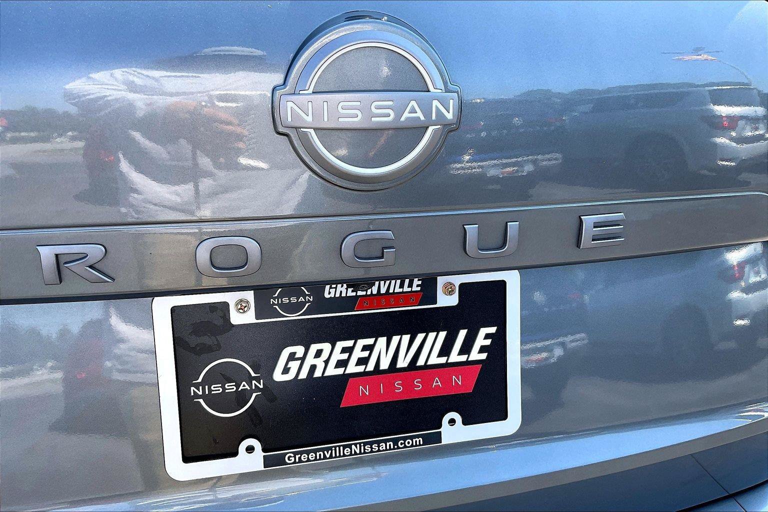 Certified 2025 Nissan Rogue S FWD image 9