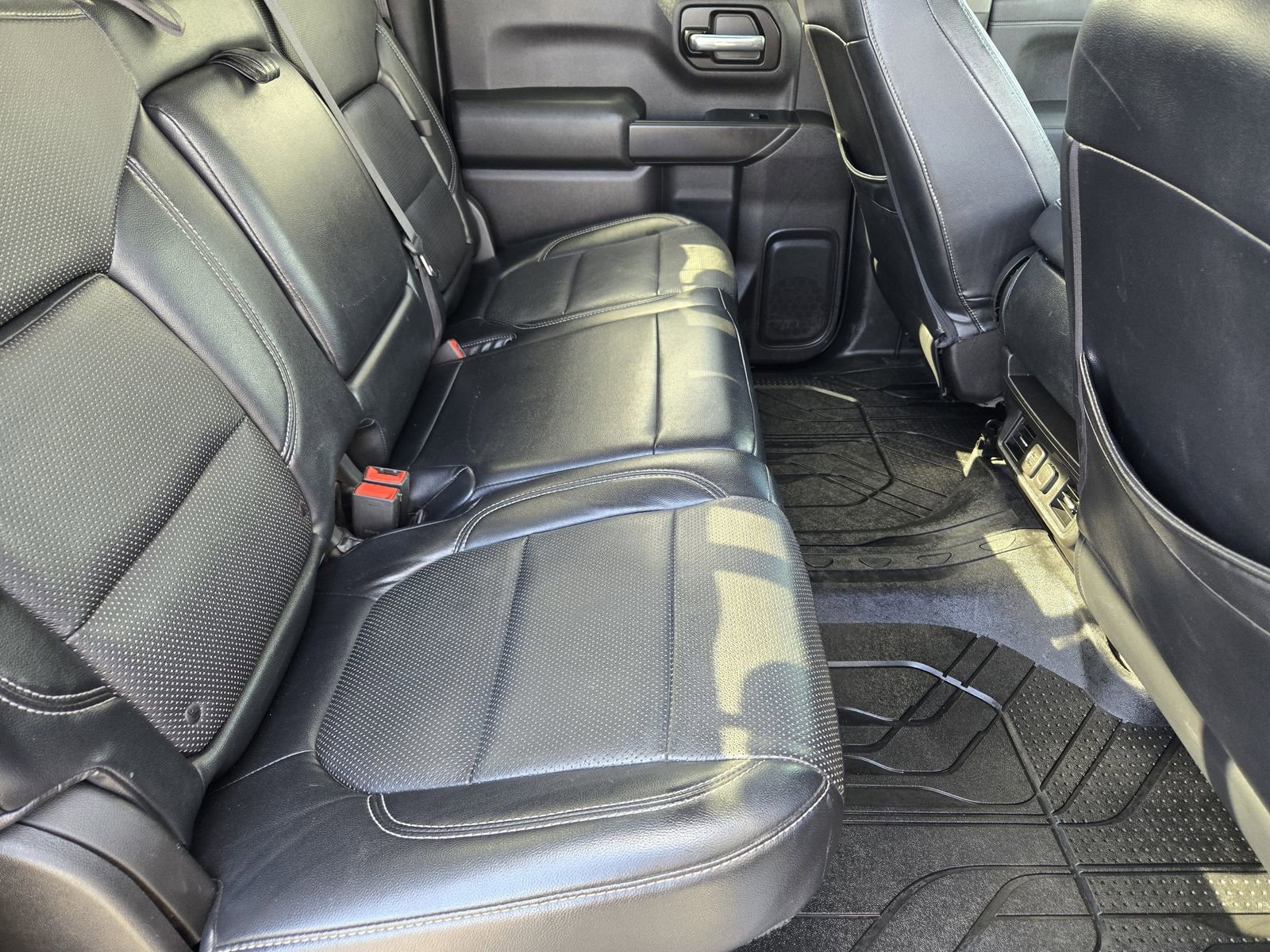 Used 2019 Chevrolet Silverado 1500 LT w/ Texas Edition image 29