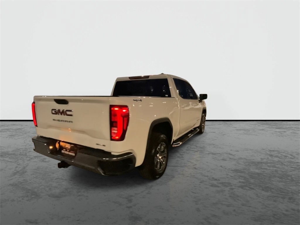 New 2026 GMC Sierra 1500 SLE image 8