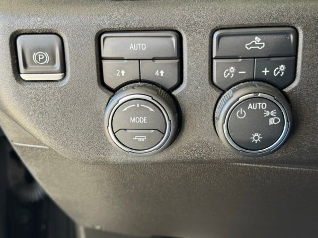 Used 2023 Chevrolet Silverado 1500 LT image 36