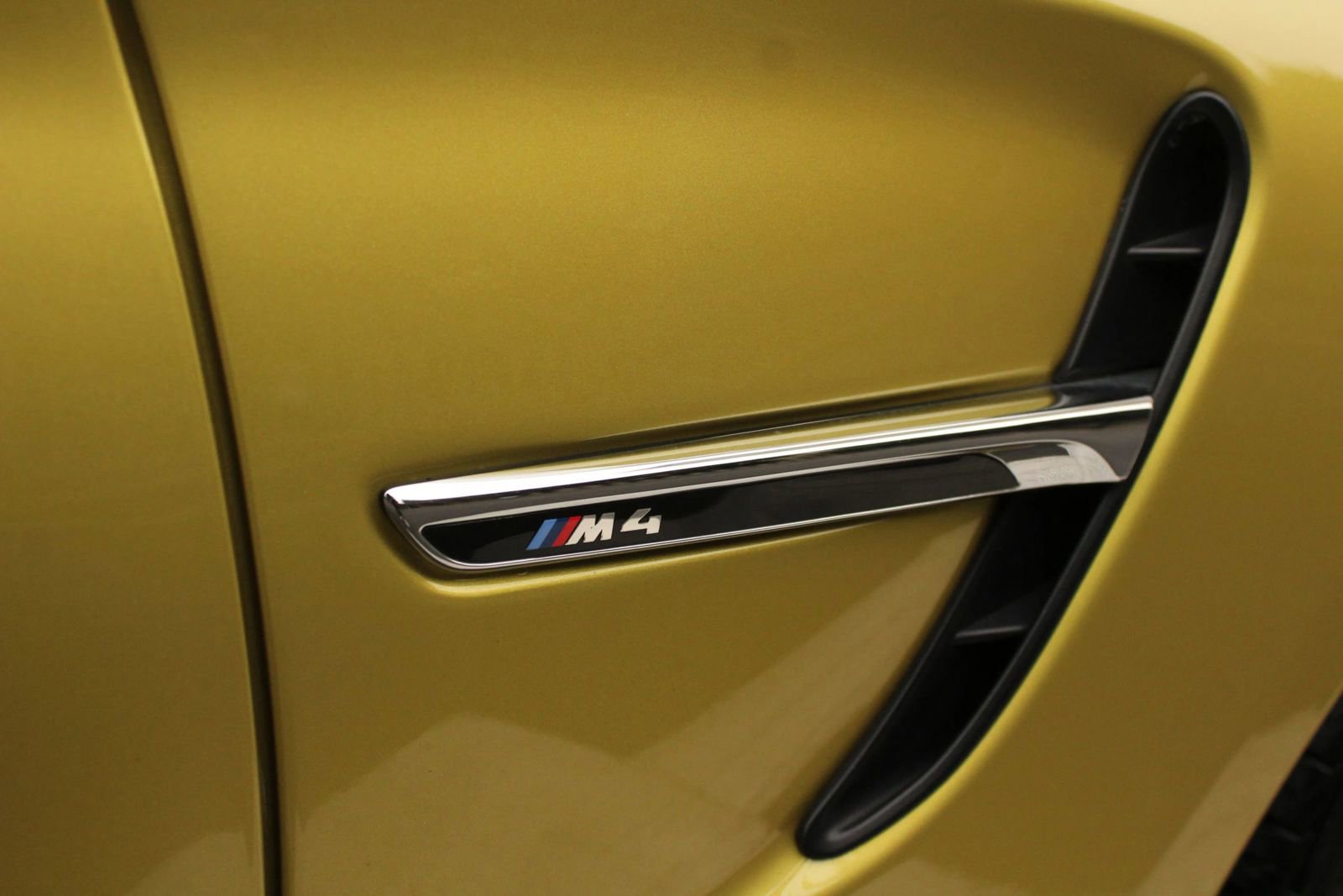 Used 2015 BMW M4 Coupe RWD image 10