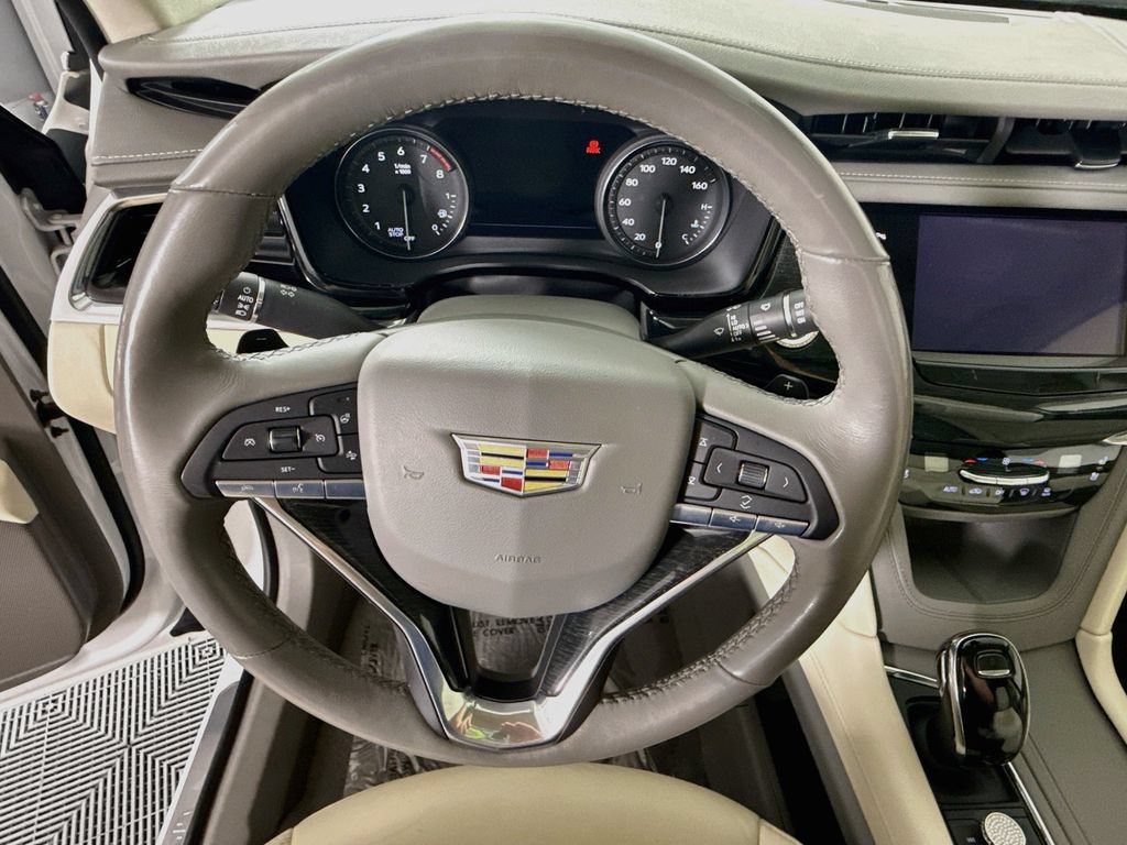 Used 2020 Cadillac XT6 Premium Luxury AWD/4WD image 22