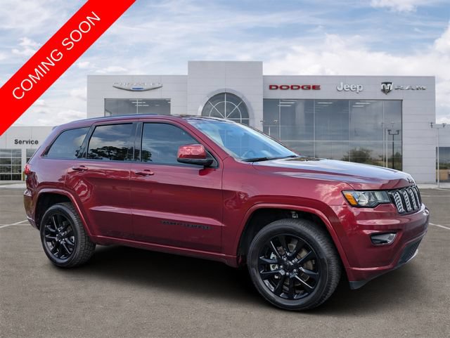 Certified 2021 Jeep Grand Cherokee Laredo X AWD/4WD image 1