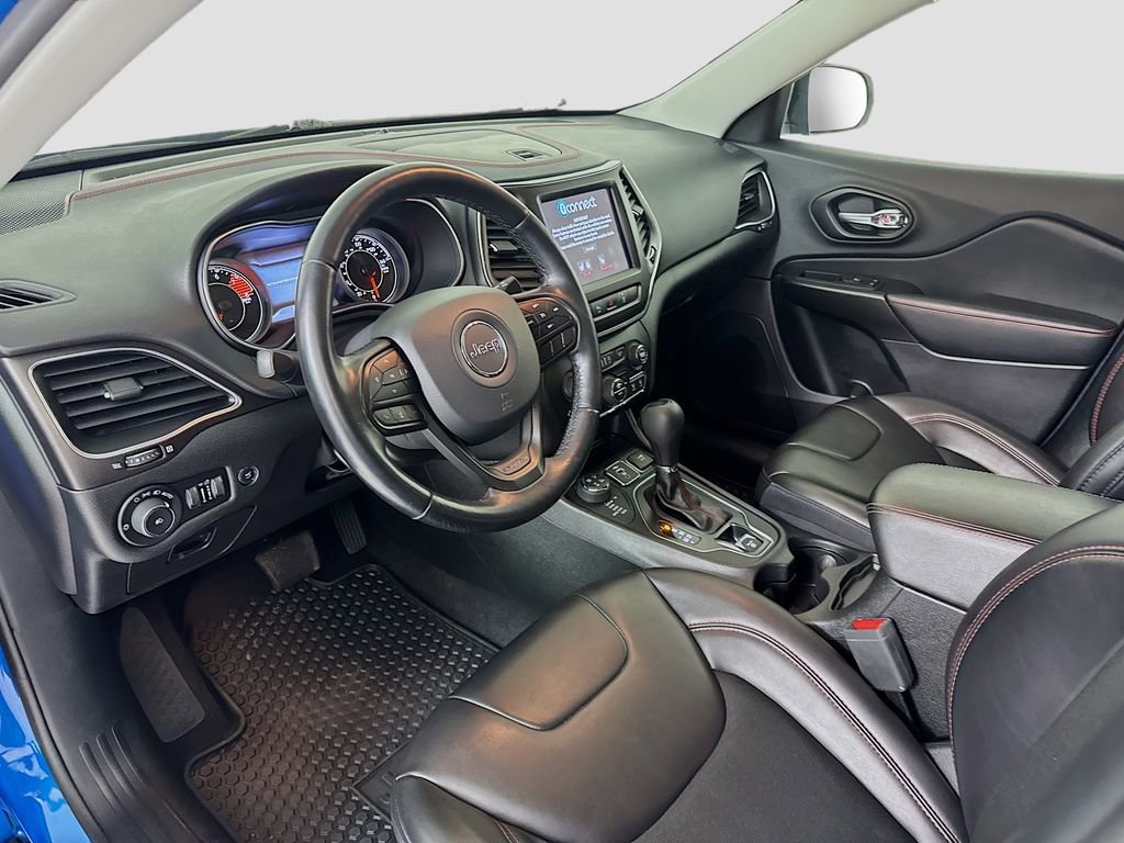 Used 2021 Jeep Cherokee Trailhawk w/ Trailer Tow Group AWD/4WD image 9