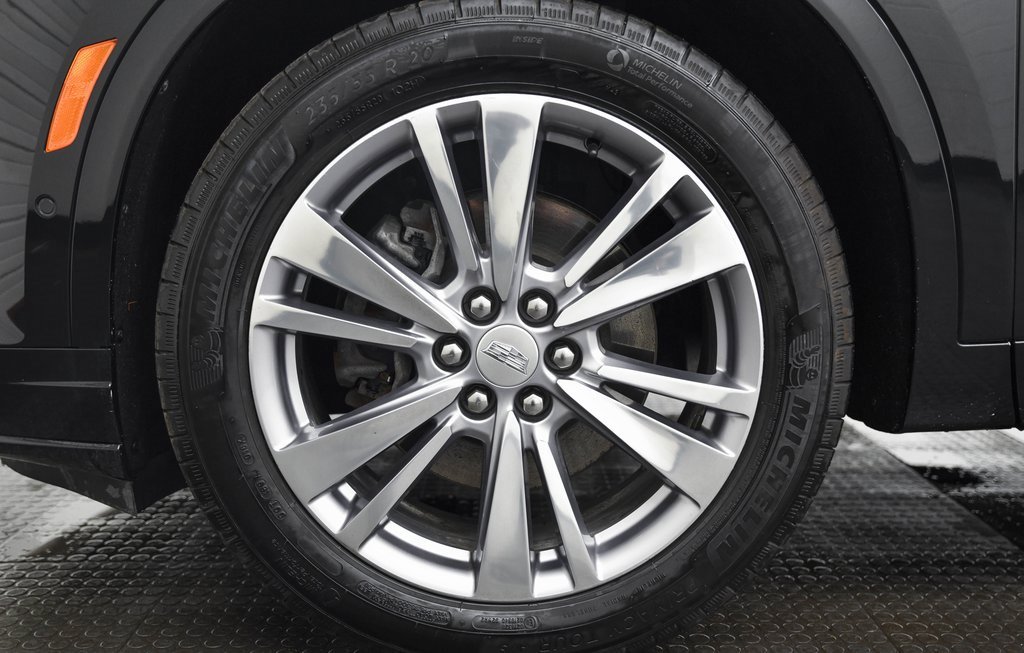 Used 2024 Cadillac XT6 Premium Luxury w/ Technology Package image 8