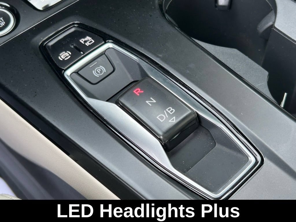 Used 2025 Audi Q6 e-tron Prestige w/ Beige Warm Weather Package AWD/4WD image 35