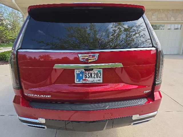 Certified 2026 Cadillac Escalade Luxury AWD/4WD image 5