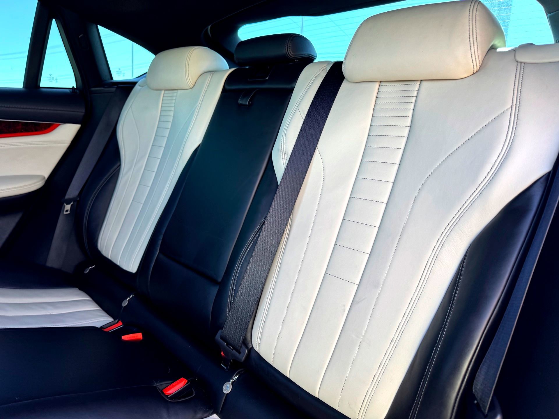 Used 2018 BMW X6 xDrive50i image 18