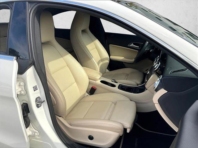 Used 2018 Mercedes-Benz CLA 250 image 9