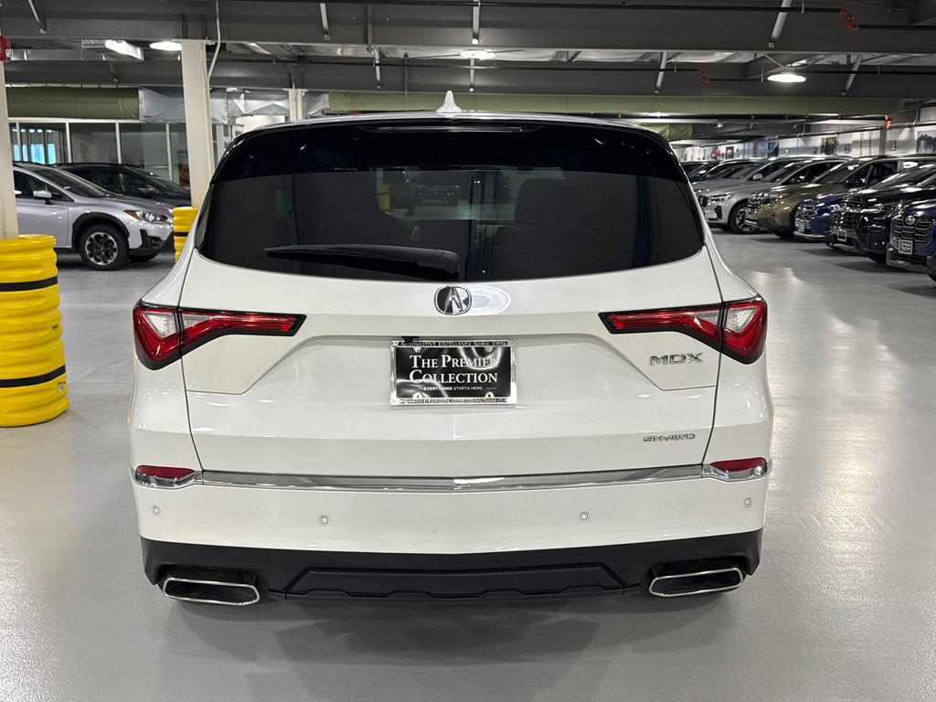 Used 2022 Acura MDX SH-AWD w/ Technology Package image 3