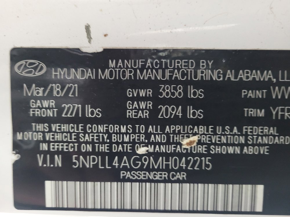 Used 2021 Hyundai Elantra SE image 33