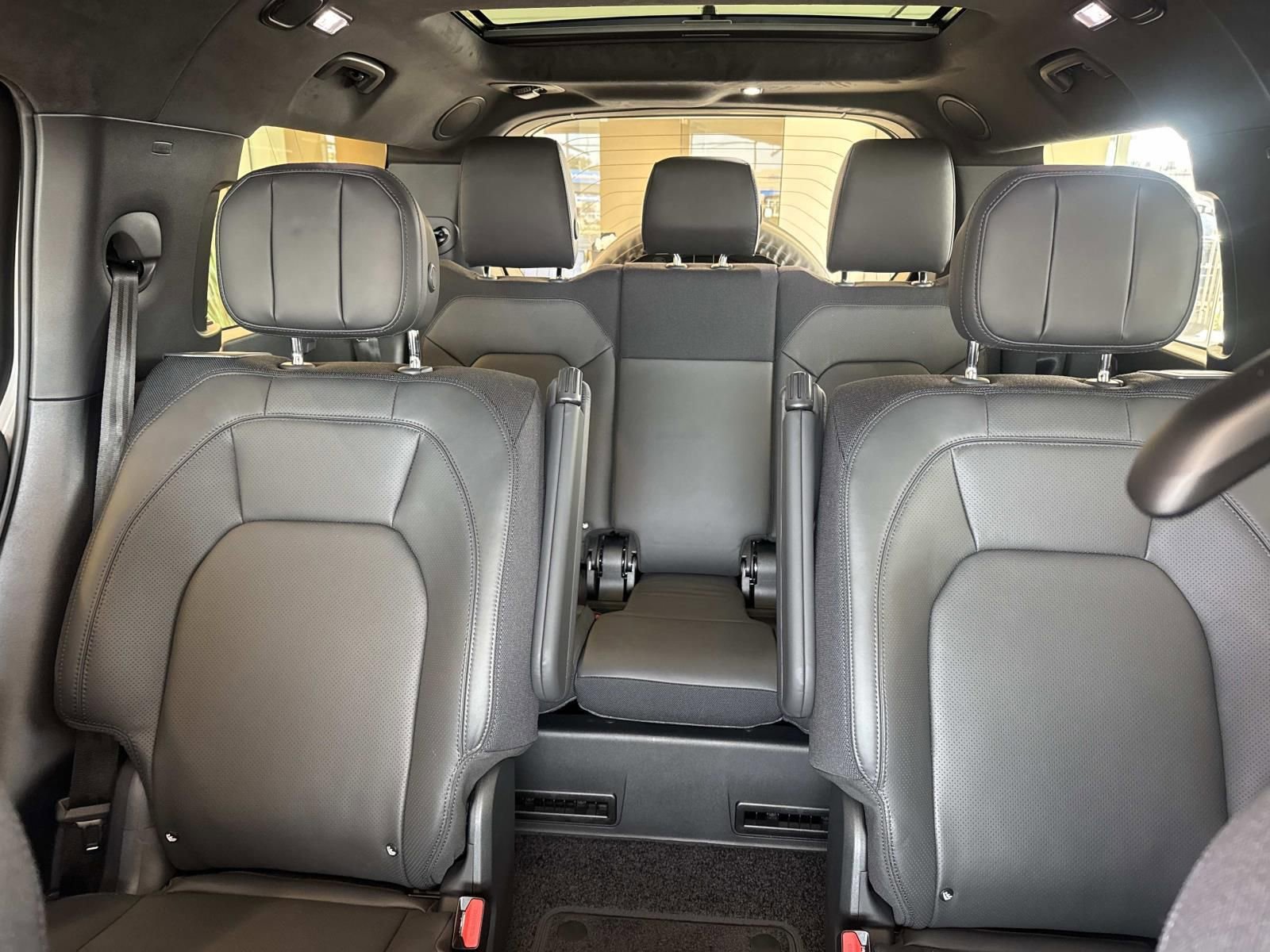 New 2026 Land Rover Defender 130 X image 8