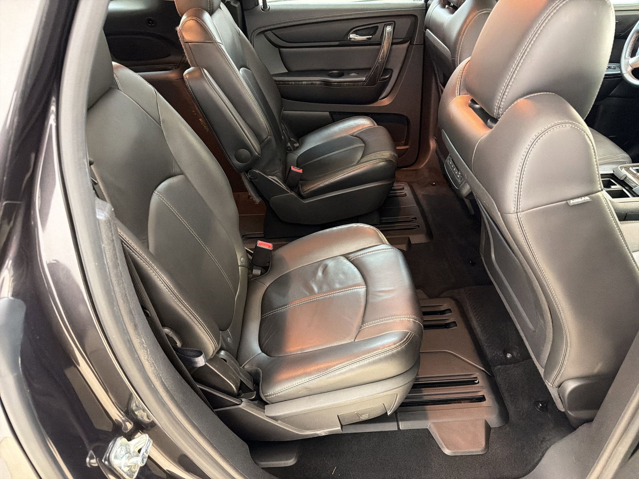 Used 2016 GMC Acadia SLT FWD image 25
