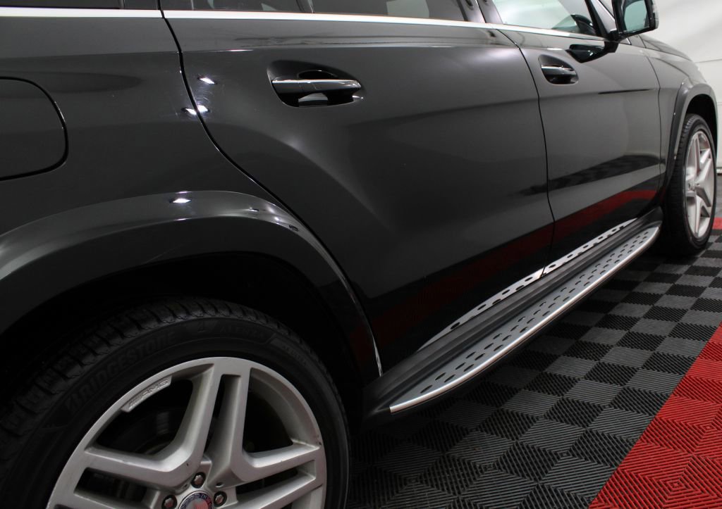 Used 2015 Mercedes-Benz GL 550 4MATIC image 11