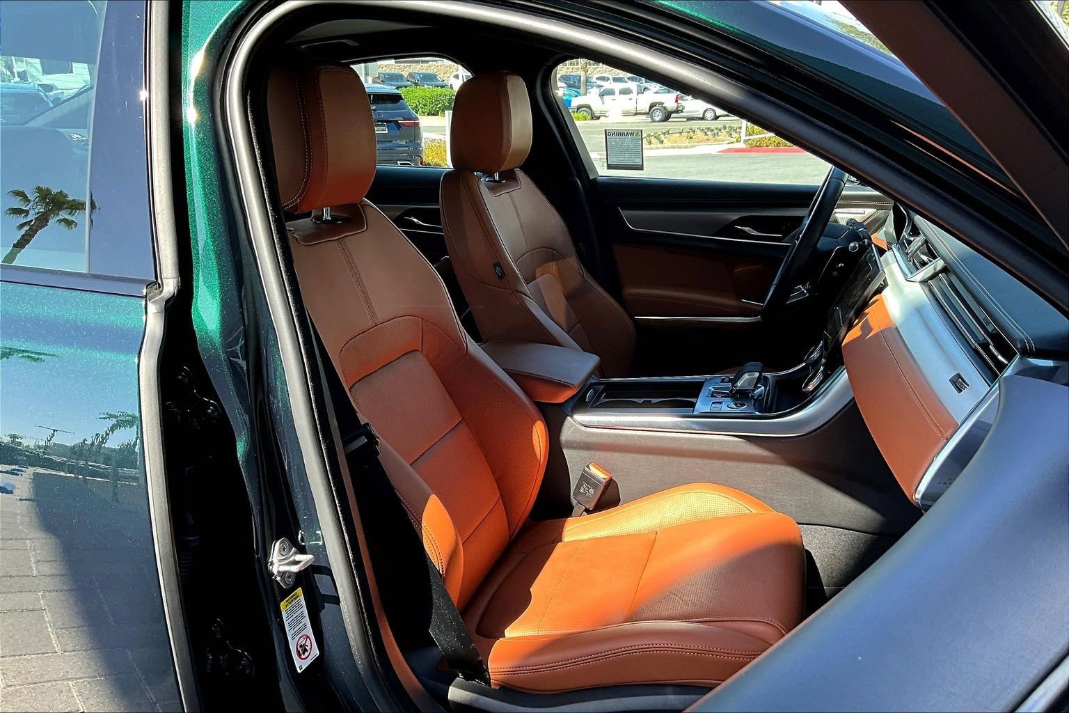 Used 2024 Jaguar XF R-Dynamic SE image 7