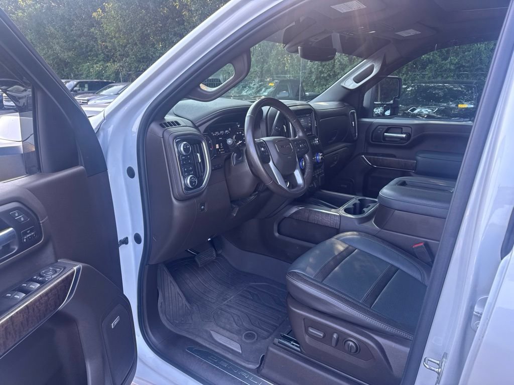 Used 2021 GMC Sierra 2500 Denali w/ Denali Ultimate Package AWD/4WD image 9
