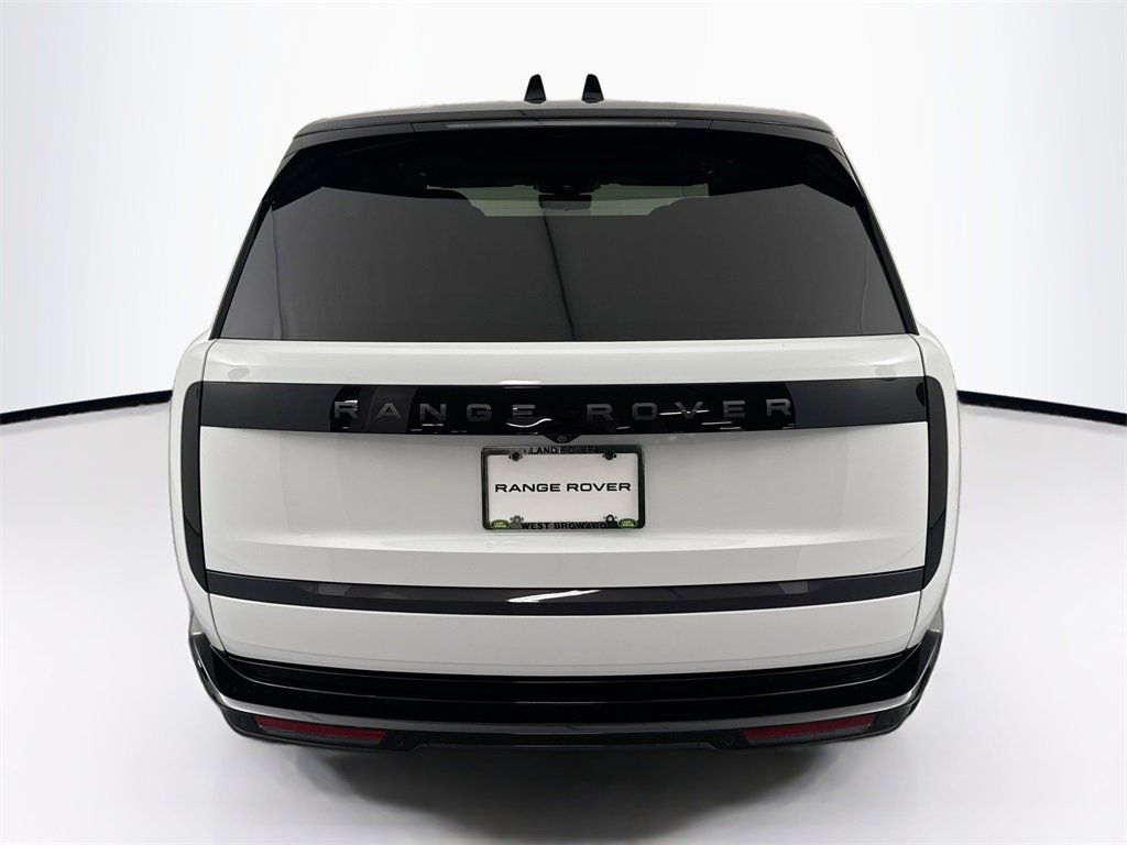 New 2025 Land Rover Range Rover SE image 6