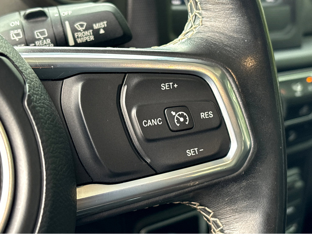 Used 2020 Jeep Wrangler Unlimited Sahara AWD/4WD image 15