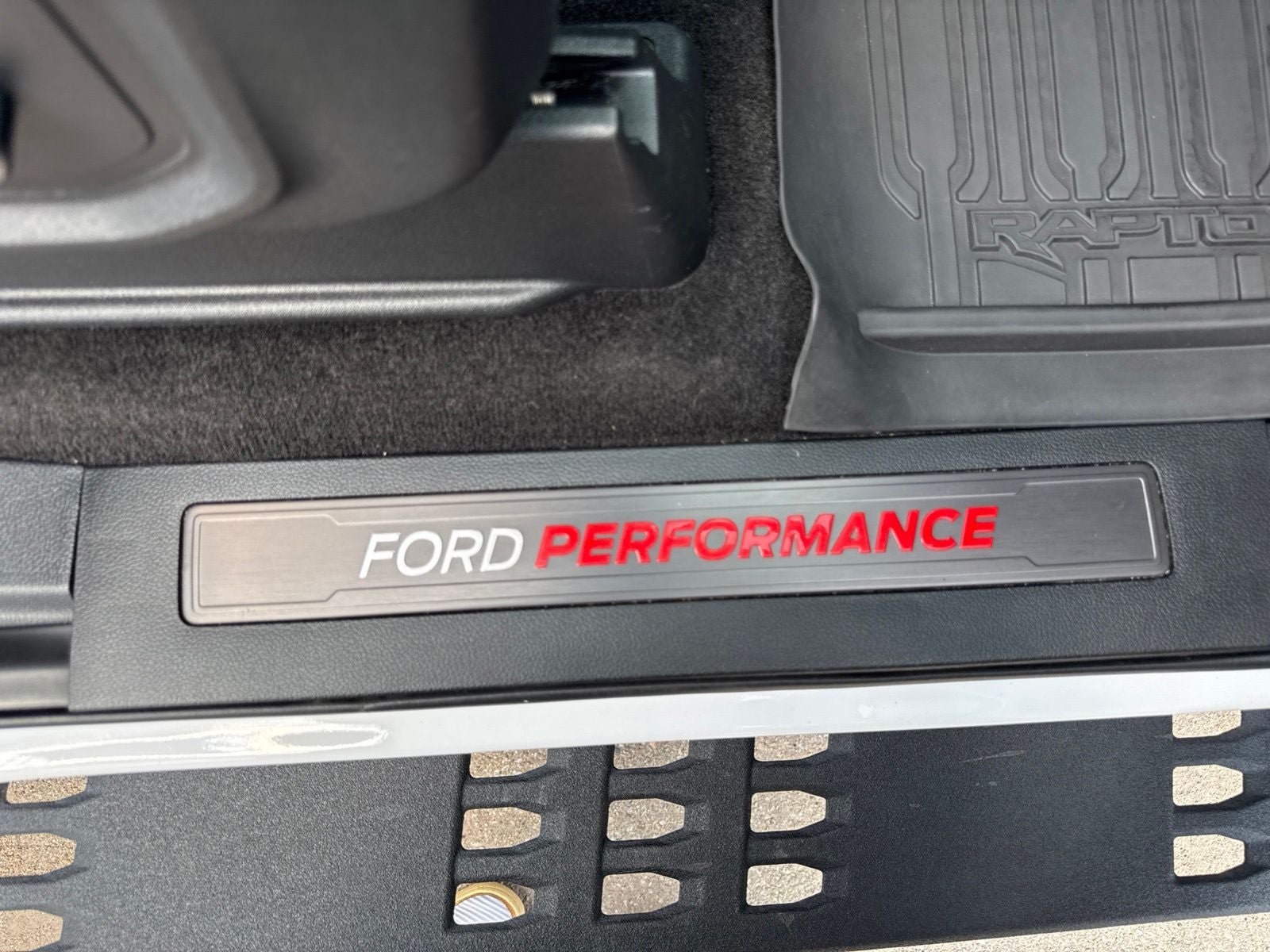 Used 2018 Ford F150 Raptor w/ Equipment Group 802A Luxury AWD/4WD image 49