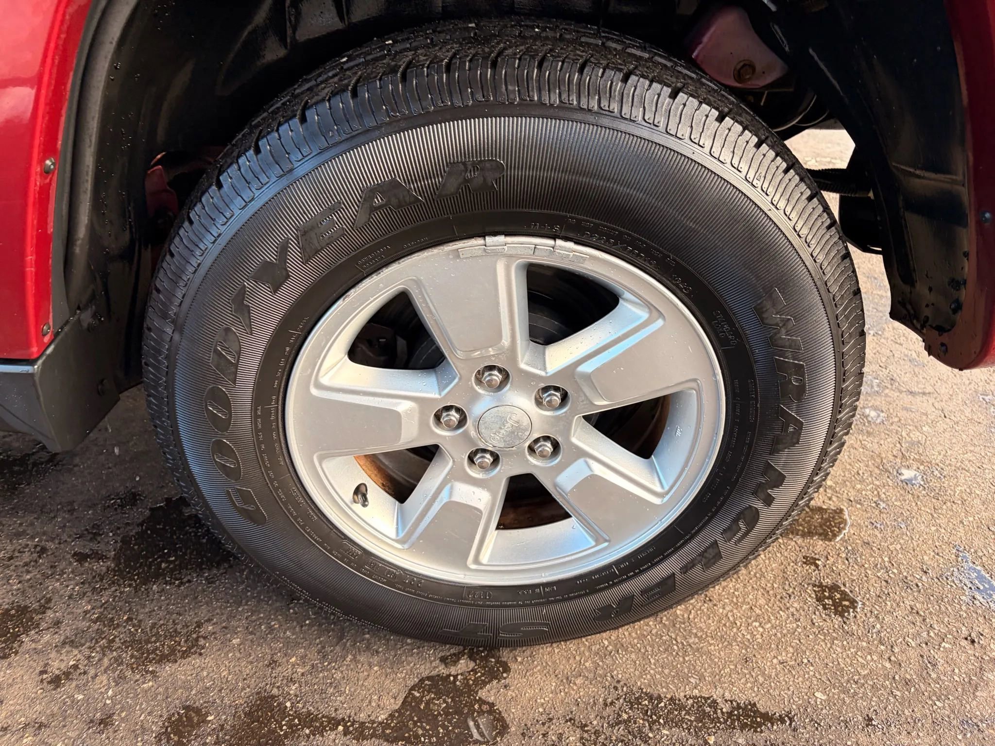 Used 2012 Jeep Liberty Sport w/ Driver Convenience Group image 87