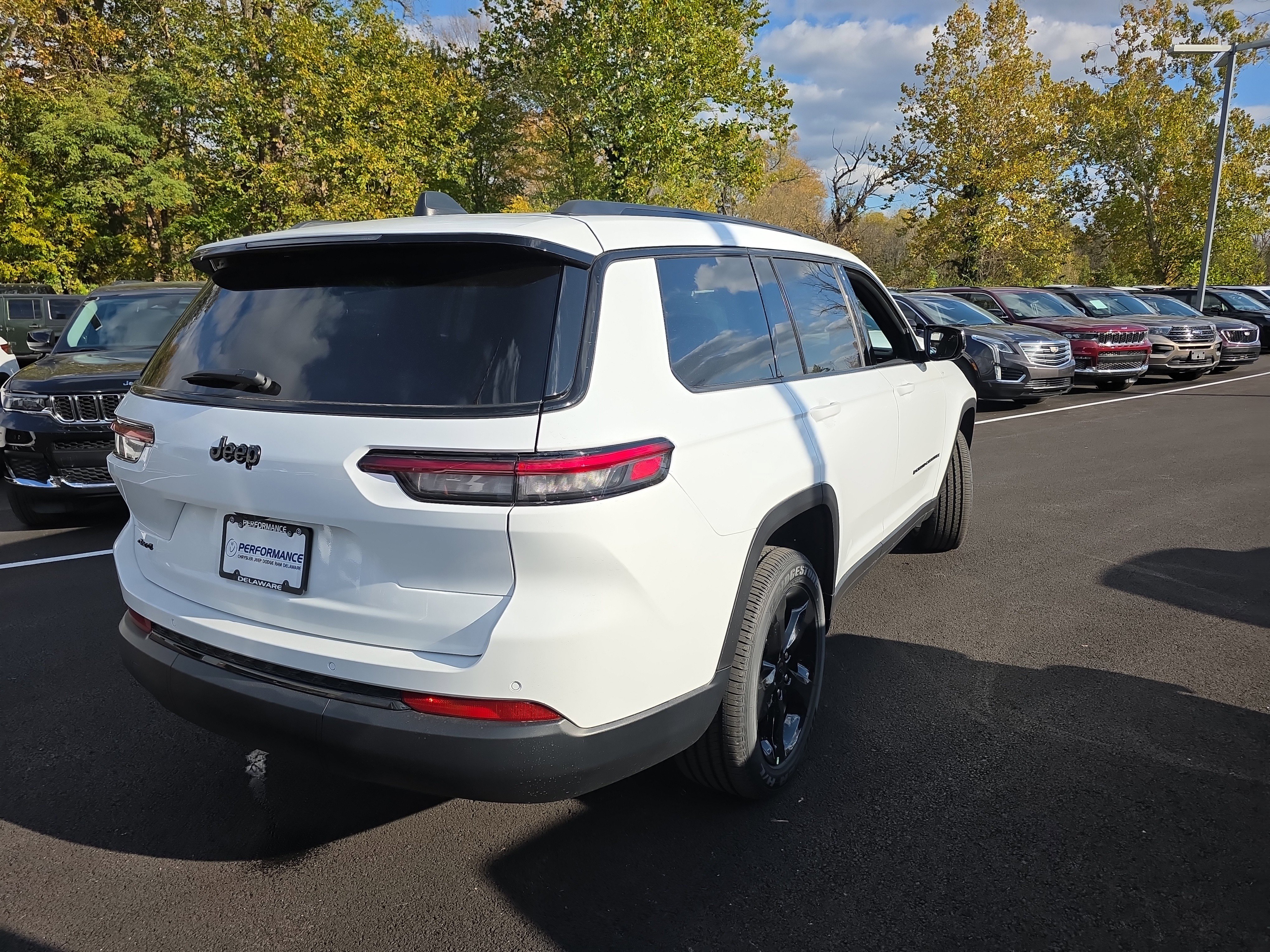 New 2025 Jeep Grand Cherokee L Altitude image 24