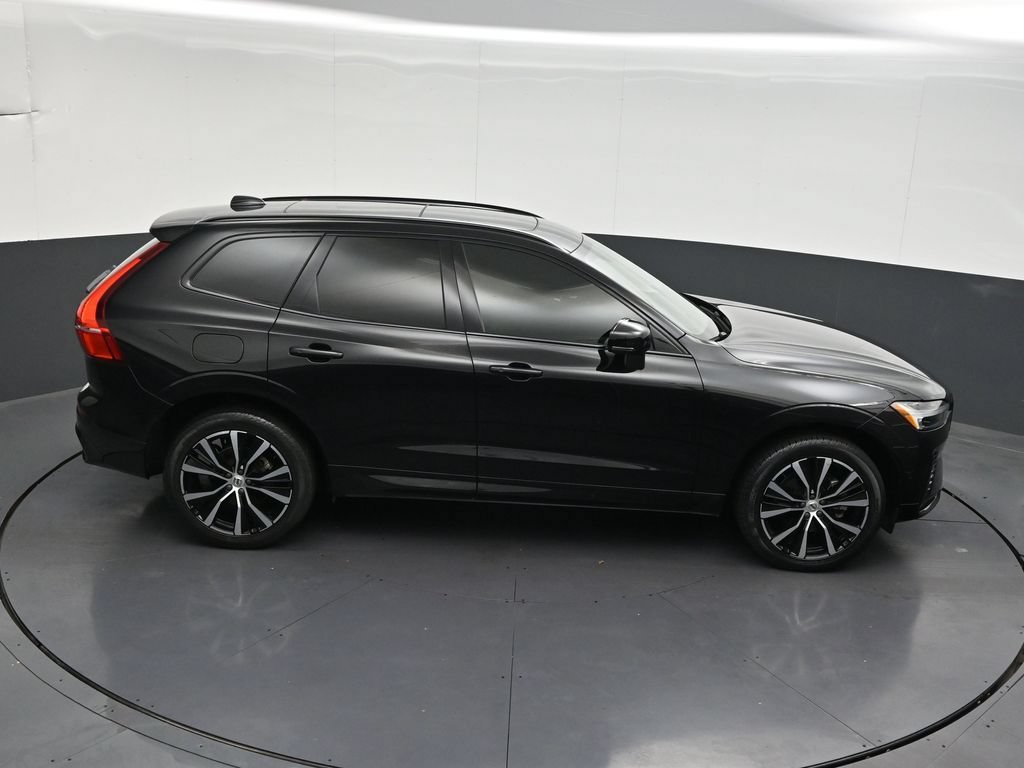 Certified 2024 Volvo XC60 B5 Plus w/ Protection Package Premier AWD/4WD image 24