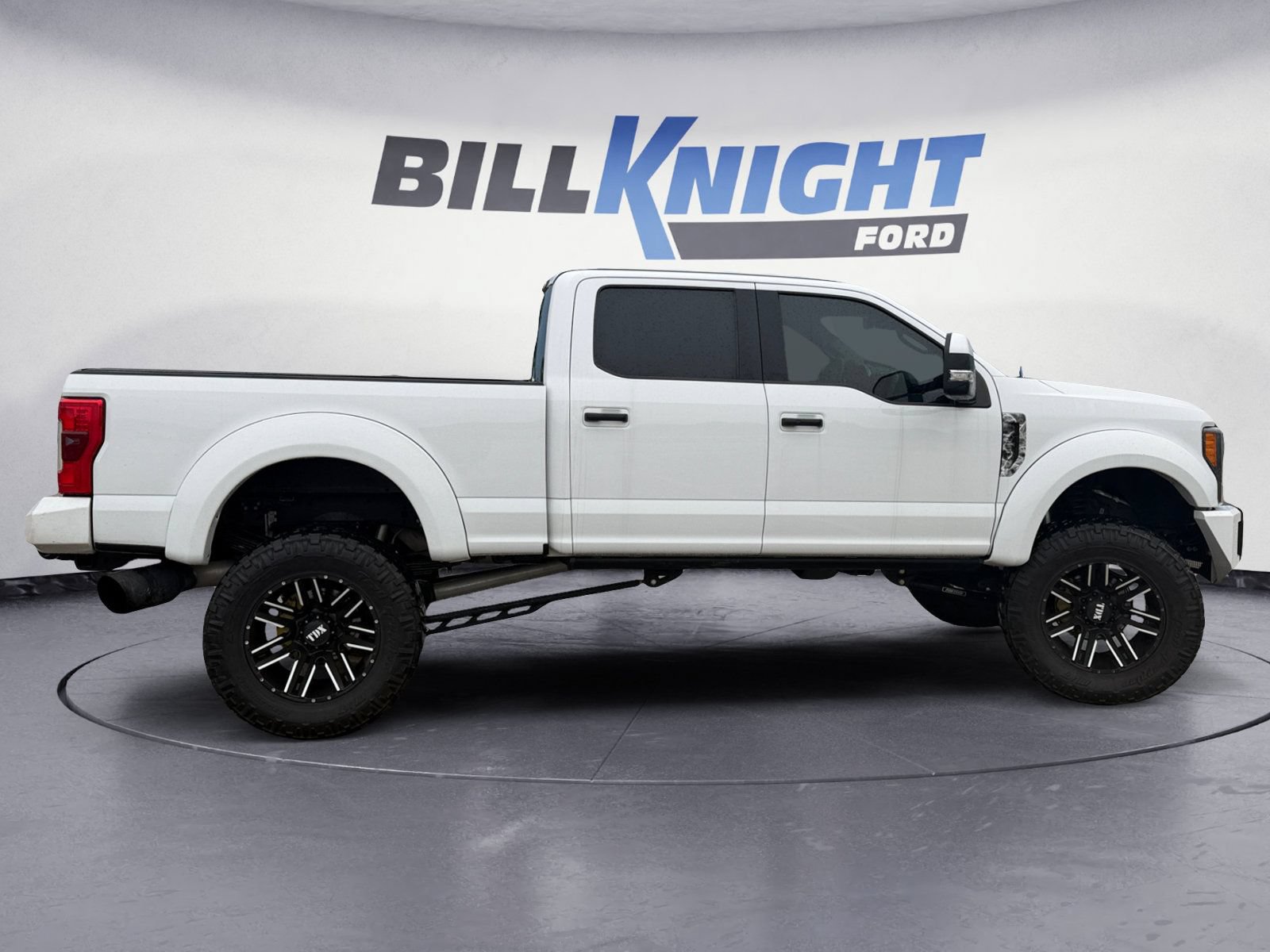 Used 2017 Ford F350 Lariat w/ Lariat Ultimate Package AWD/4WD image 6