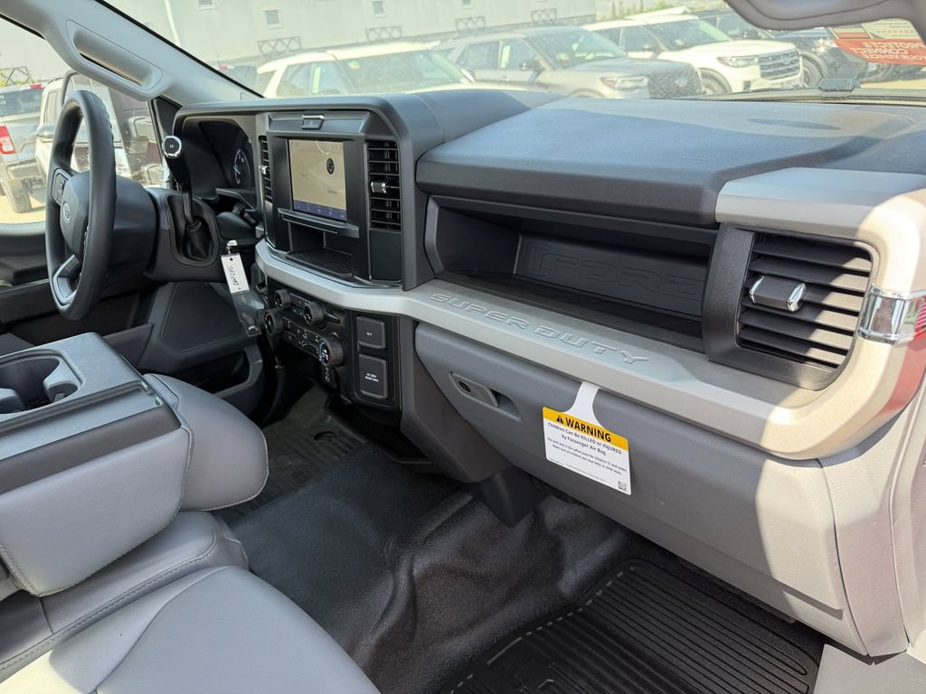 New 2026 Ford F250 XL w/ XL Chrome Package RWD image 11