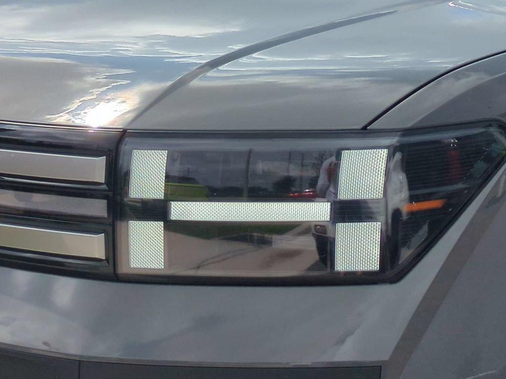 New 2027 Hyundai Santa Fe SE FWD image 10