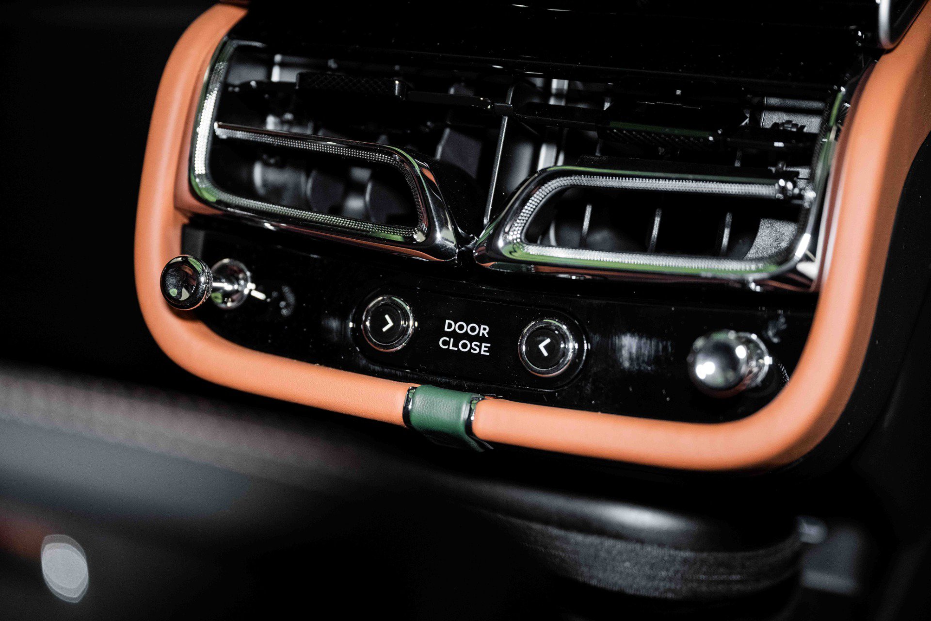 New 2024 Bentley Bentayga Extended Wheelbase image 25