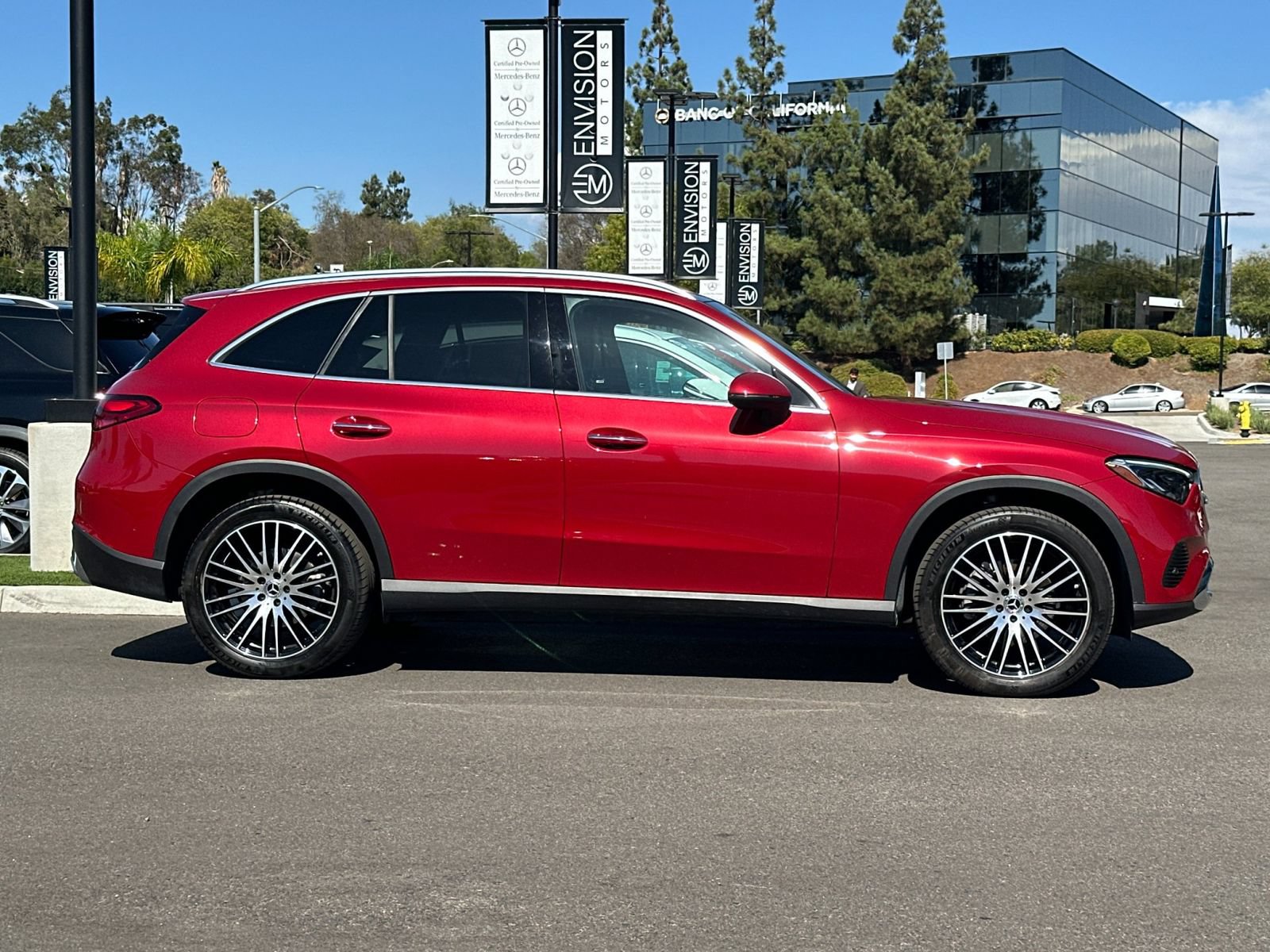 Certified 2026 Mercedes-Benz GLC 300 image 2