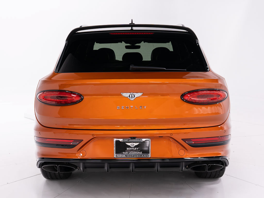 Certified 2022 Bentley Bentayga AWD/4WD image 4