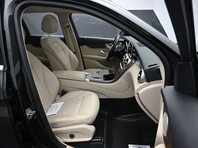 Used 2021 Mercedes-Benz GLC 300 4MATIC image 26