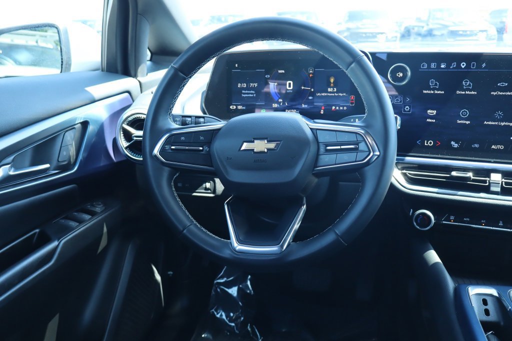 Used 2024 Chevrolet Equinox EV LT FWD image 27