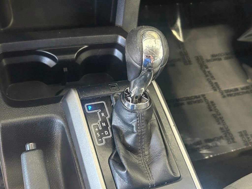 Used 2017 Toyota Tacoma SR5 w/ Tow Package image 12