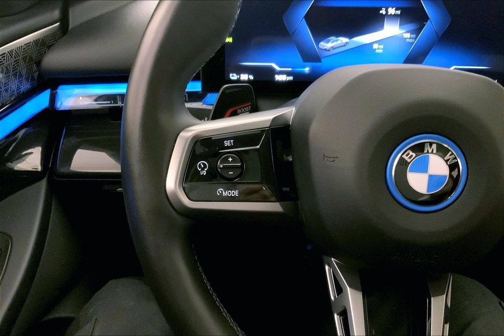Used 2025 BMW i5 M60 AWD/4WD image 18