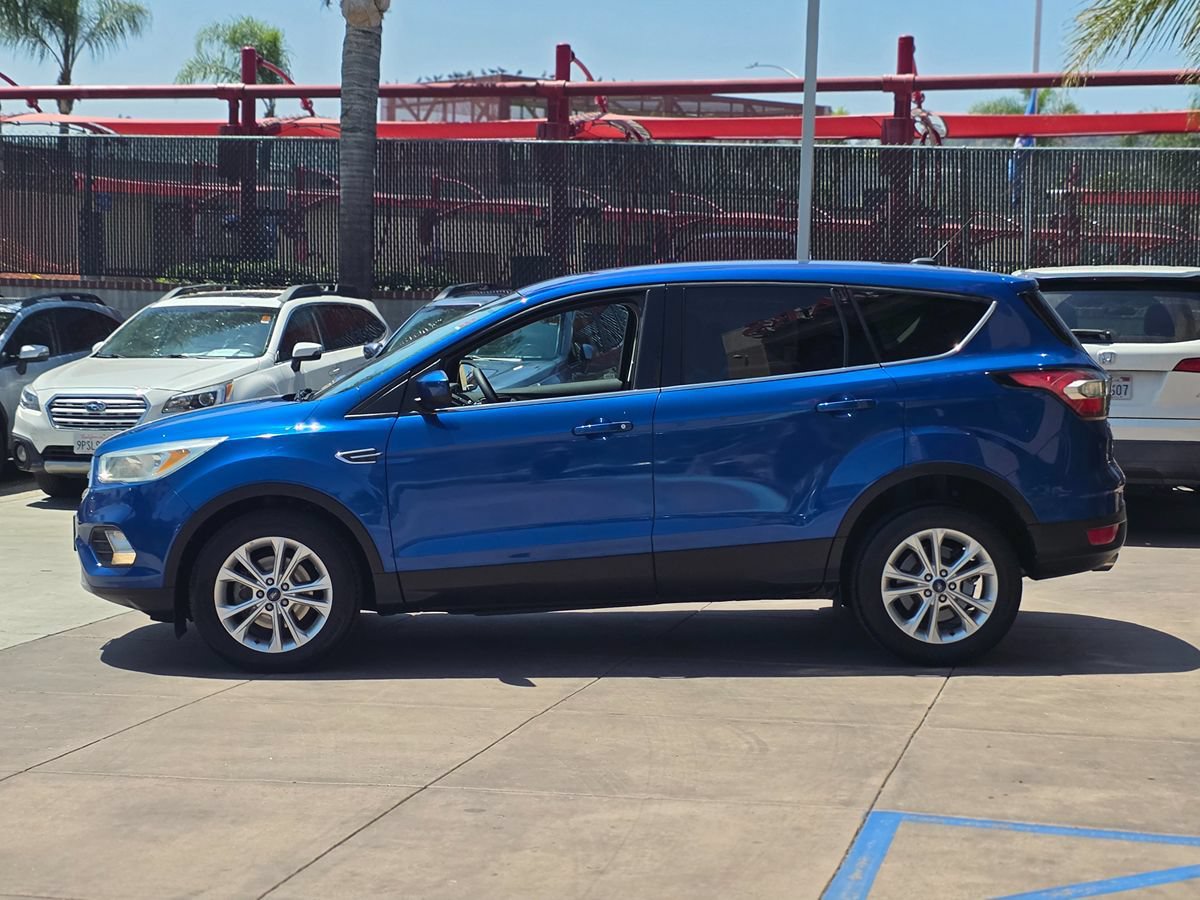 Used 2017 Ford Escape SE FWD image 9