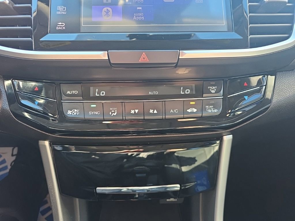 Used 2017 Honda Accord Touring image 32