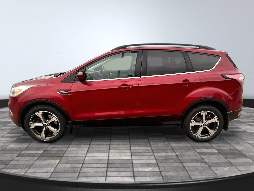 Used 2017 Ford Escape SE w/ SE Leather Comfort Package AWD/4WD image 4