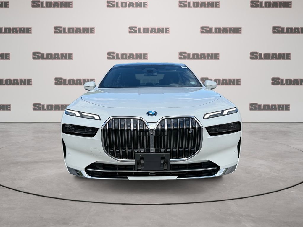 Certified 2023 BMW i7 xDrive60 AWD/4WD image 8