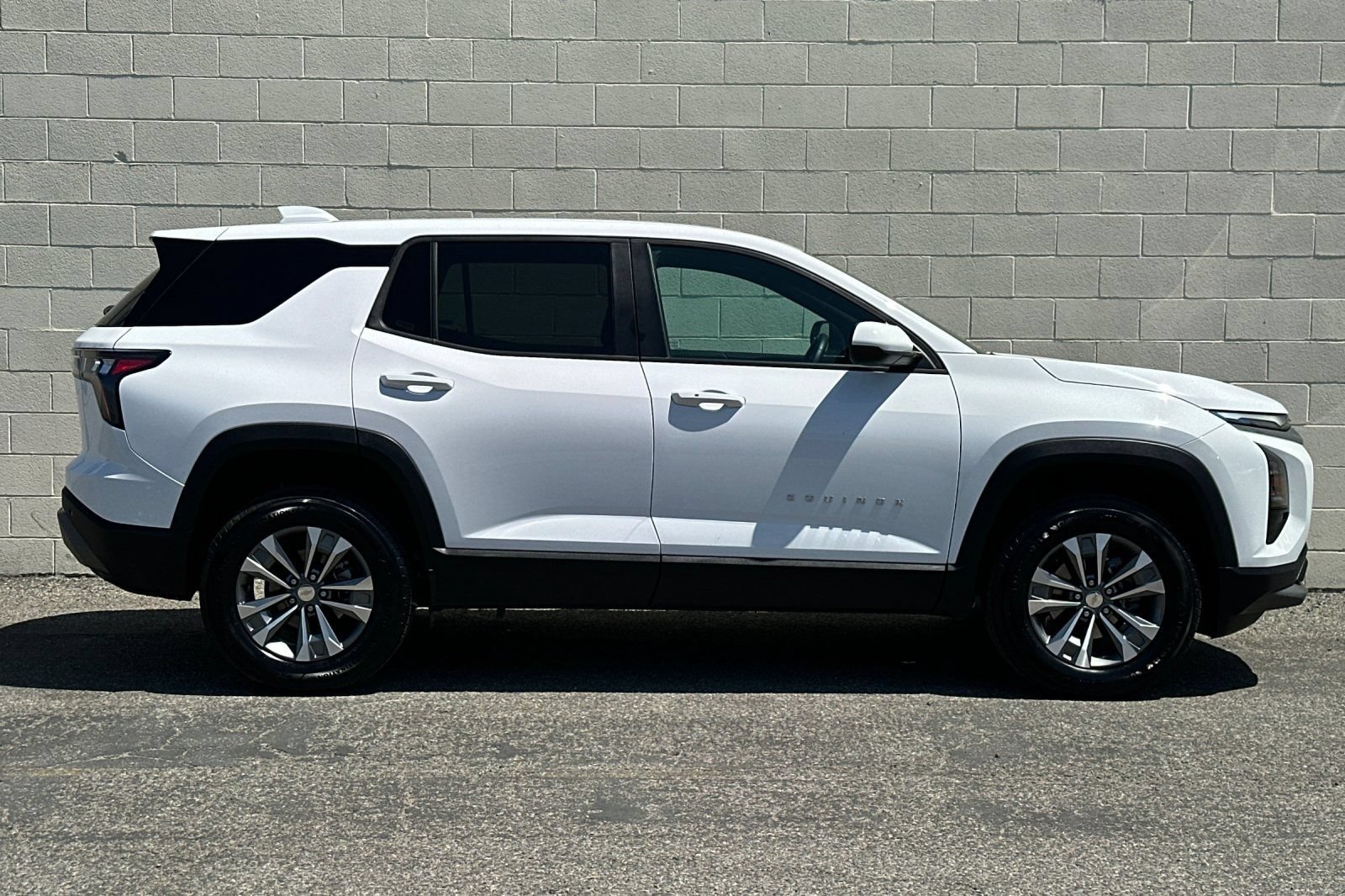Certified 2026 Chevrolet Equinox LT FWD image 3