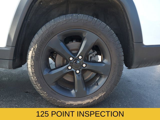 Used 2023 Jeep Grand Cherokee L Laredo AWD/4WD image 9