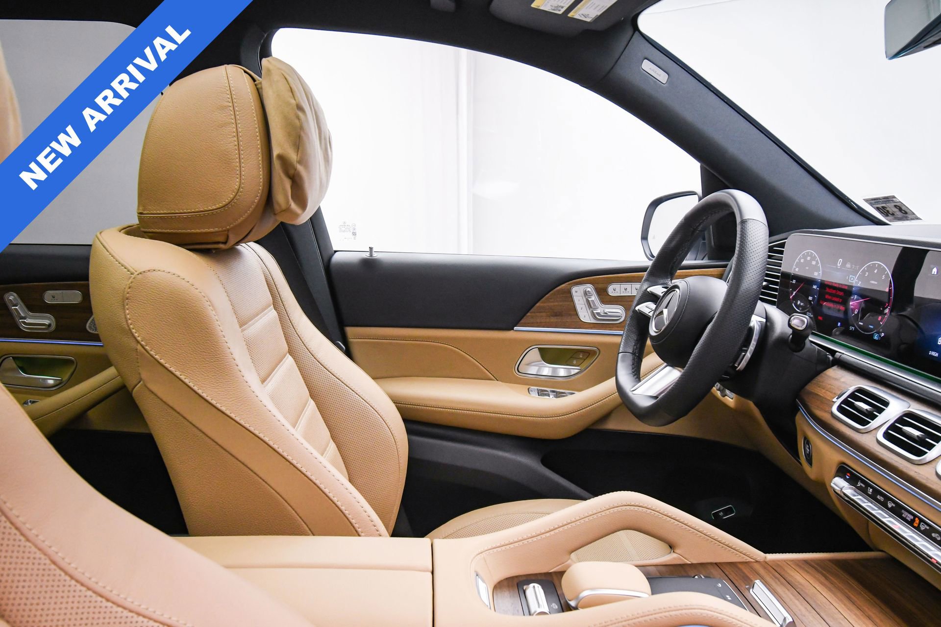 Used 2025 Mercedes-Benz GLS 450 4MATIC image 51