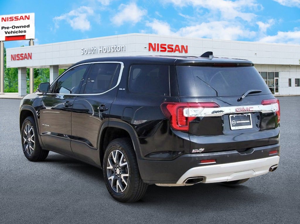 Used 2023 GMC Acadia SLE FWD image 3
