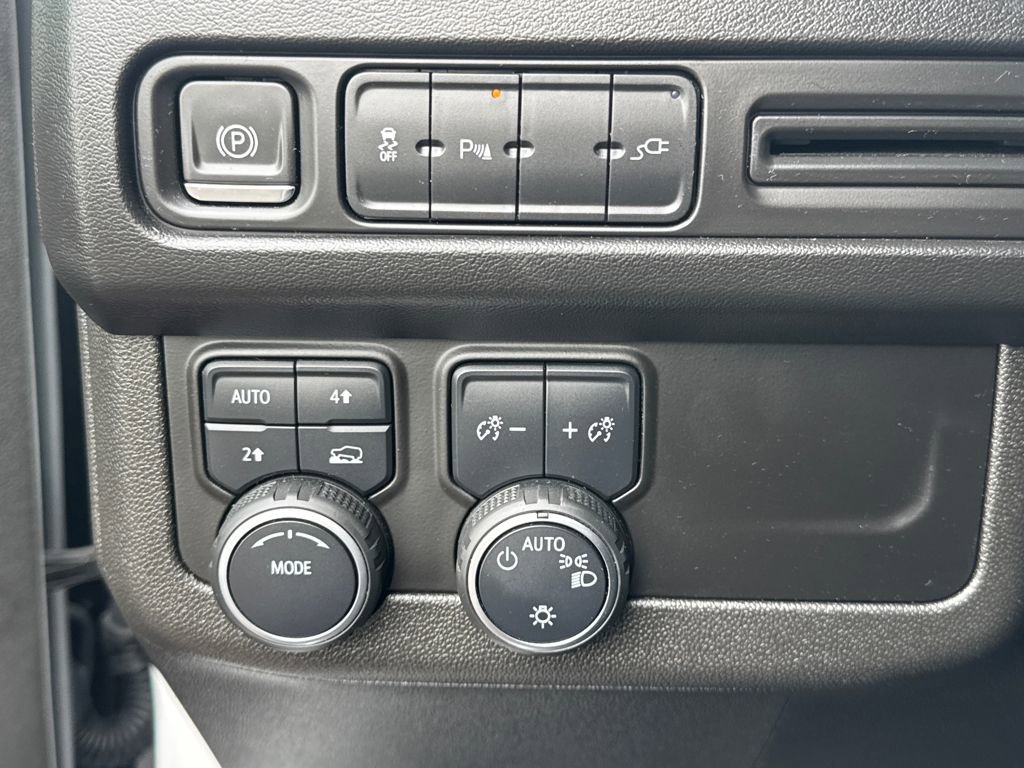 Used 2021 Chevrolet Tahoe LT w/ Rear Media and Nav Package image 30
