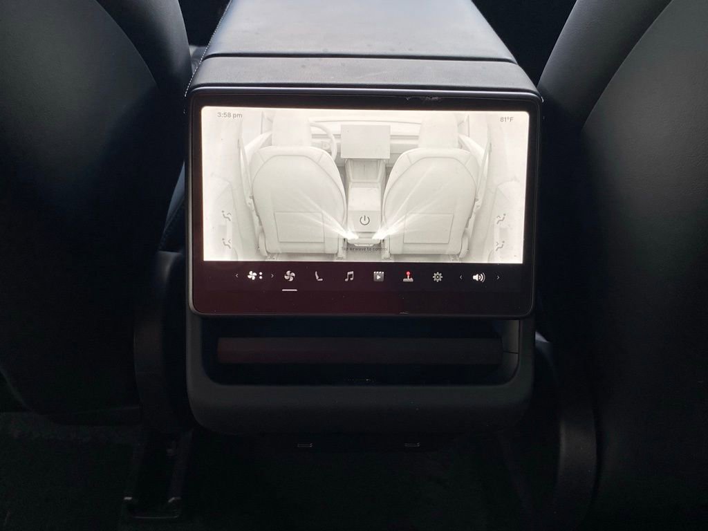 Used 2026 Tesla Model Y Long Range image 41