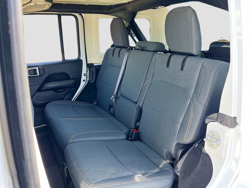 Certified 2025 Jeep Wrangler Unlimited Sahara image 23